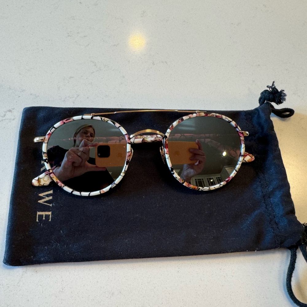 KREWE PORTER | 24K
TITANIUM + MATTE BLACK + LOTUS
MIRRORED